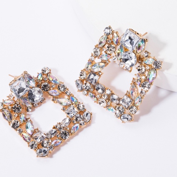 Crystal Drop Earring - Picture 7 of 8